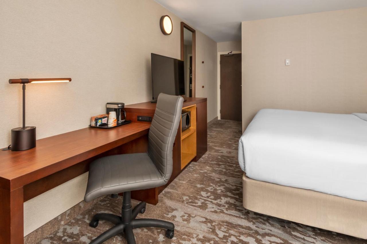 Comfort Inn Newmarket Buitenkant foto