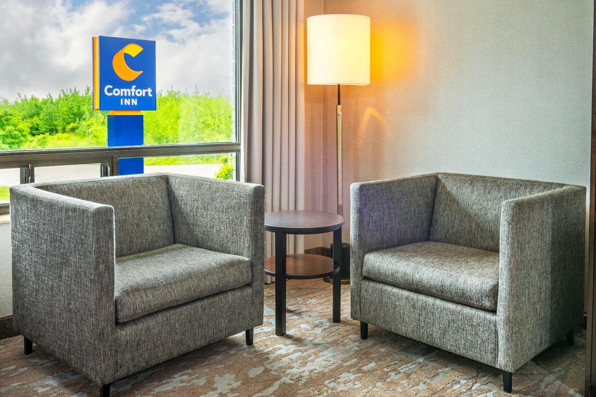Comfort Inn Newmarket Buitenkant foto